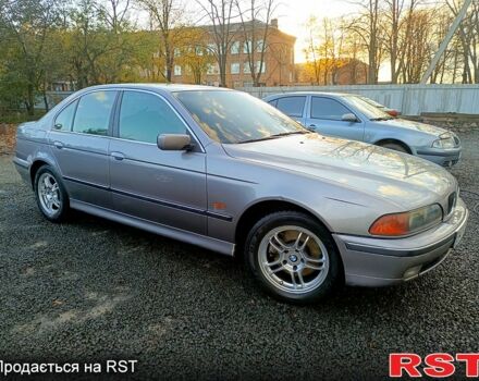 Серый БМВ 5 Серия, объемом двигателя 3.5 л и пробегом 200 тыс. км за 3650 $, фото 4 на Automoto.ua