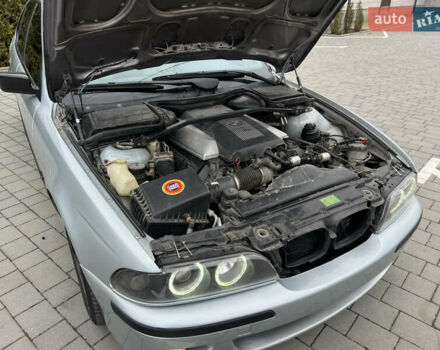 Серый БМВ 5 Серия, объемом двигателя 4.4 л и пробегом 350 тыс. км за 4999 $, фото 46 на Automoto.ua