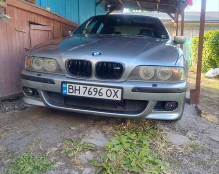 Серый БМВ 5 Серия, объемом двигателя 4.4 л и пробегом 999 тыс. км за 7800 $, фото 20 на Automoto.ua