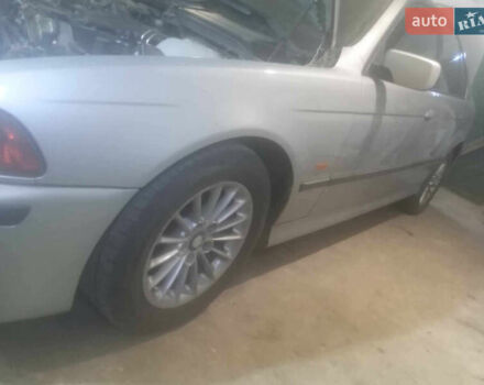 Серый БМВ 5 Серия, объемом двигателя 3.5 л и пробегом 528 тыс. км за 4000 $, фото 3 на Automoto.ua