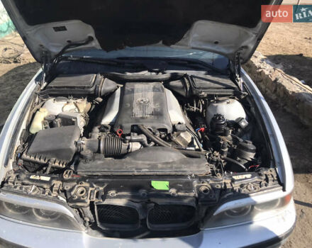 Серый БМВ 5 Серия, объемом двигателя 3.5 л и пробегом 528 тыс. км за 4000 $, фото 11 на Automoto.ua