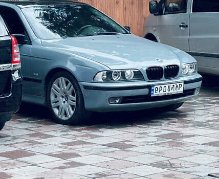 Серый БМВ 5 Серия, объемом двигателя 2 л и пробегом 400 тыс. км за 4500 $, фото 2 на Automoto.ua