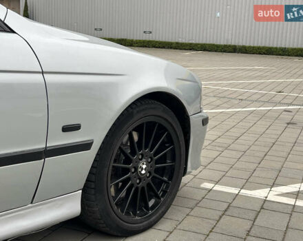 Серый БМВ 5 Серия, объемом двигателя 4.4 л и пробегом 350 тыс. км за 4999 $, фото 13 на Automoto.ua