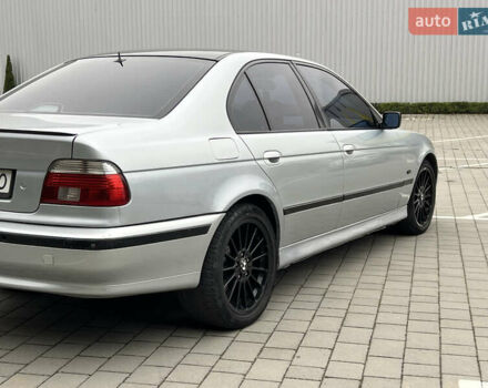 Серый БМВ 5 Серия, объемом двигателя 4.4 л и пробегом 350 тыс. км за 4999 $, фото 14 на Automoto.ua