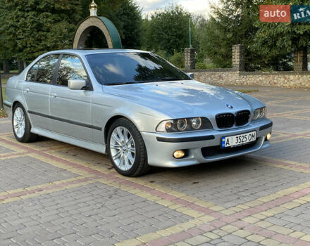 Серый БМВ 5 Серия, объемом двигателя 4.4 л и пробегом 577 тыс. км за 6700 $, фото 1 на Automoto.ua