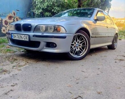 Серый БМВ 5 Серия, объемом двигателя 4.4 л и пробегом 999 тыс. км за 7800 $, фото 10 на Automoto.ua