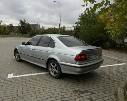 Серый БМВ 5 Серия, объемом двигателя 2.5 л и пробегом 400 тыс. км за 2499 $, фото 3 на Automoto.ua