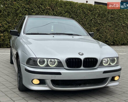 Серый БМВ 5 Серия, объемом двигателя 4.4 л и пробегом 350 тыс. км за 4999 $, фото 6 на Automoto.ua