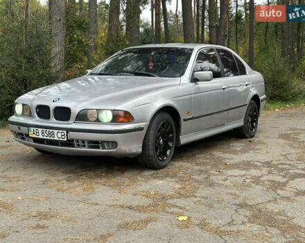 Серый БМВ 5 Серия, объемом двигателя 2.5 л и пробегом 449 тыс. км за 3999 $, фото 1 на Automoto.ua