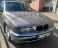 Серый БМВ 5 Серия, объемом двигателя 2.5 л и пробегом 398 тыс. км за 3000 $, фото 1 на Automoto.ua