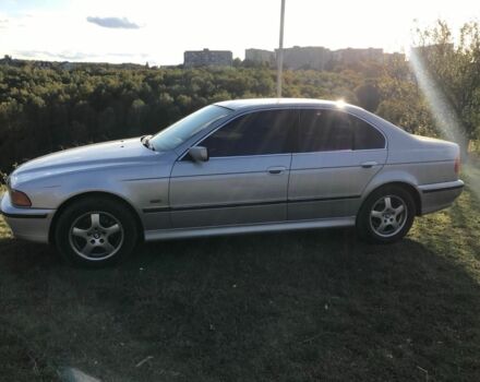 Серый БМВ 5 Серия, объемом двигателя 2 л и пробегом 363 тыс. км за 3900 $, фото 3 на Automoto.ua