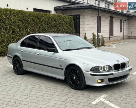 Серый БМВ 5 Серия, объемом двигателя 4.4 л и пробегом 350 тыс. км за 4999 $, фото 11 на Automoto.ua