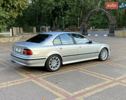 Серый БМВ 5 Серия, объемом двигателя 4.4 л и пробегом 577 тыс. км за 6700 $, фото 6 на Automoto.ua