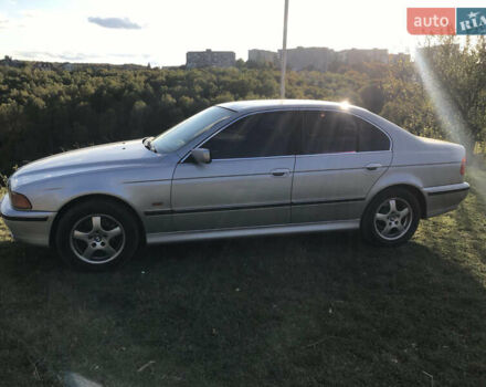 Серый БМВ 5 Серия, объемом двигателя 2 л и пробегом 362 тыс. км за 4300 $, фото 2 на Automoto.ua