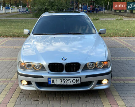 Серый БМВ 5 Серия, объемом двигателя 4.4 л и пробегом 577 тыс. км за 6700 $, фото 2 на Automoto.ua