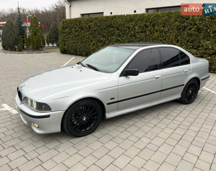 Серый БМВ 5 Серия, объемом двигателя 4.4 л и пробегом 350 тыс. км за 4999 $, фото 24 на Automoto.ua