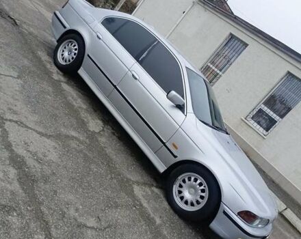 Сірий БМВ 5 Серія, об'ємом двигуна 3 л та пробігом 500 тис. км за 5100 $, фото 1 на Automoto.ua