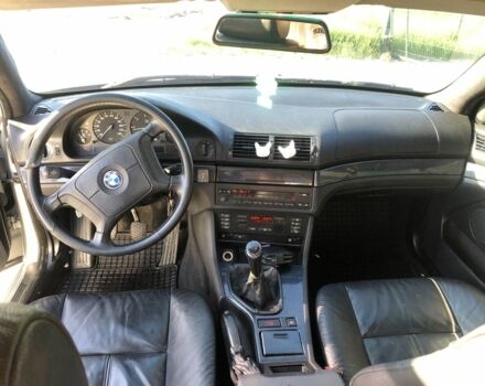 Серый БМВ 5 Серия, объемом двигателя 2.5 л и пробегом 471 тыс. км за 3950 $, фото 4 на Automoto.ua