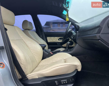 Серый БМВ 5 Серия, объемом двигателя 4.4 л и пробегом 350 тыс. км за 4999 $, фото 36 на Automoto.ua