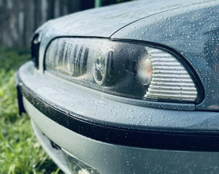 Серый БМВ 5 Серия, объемом двигателя 2 л и пробегом 400 тыс. км за 4500 $, фото 1 на Automoto.ua