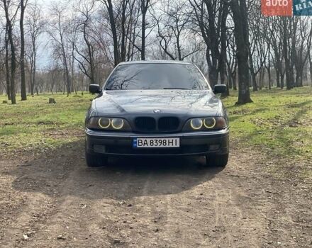 Серый БМВ 5 Серия, объемом двигателя 2.8 л и пробегом 272 тыс. км за 4500 $, фото 11 на Automoto.ua