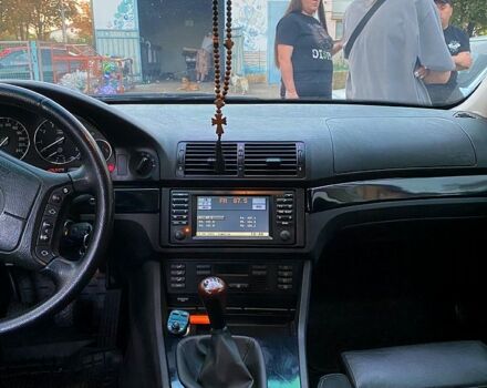 Серый БМВ 5 Серия, объемом двигателя 3.4 л и пробегом 0 тыс. км за 3500 $, фото 11 на Automoto.ua