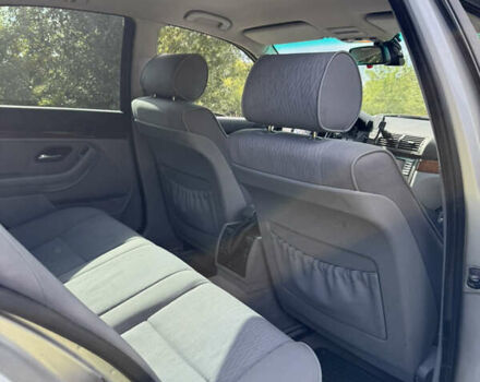 Серый БМВ 5 Серия, объемом двигателя 3.5 л и пробегом 356 тыс. км за 5000 $, фото 7 на Automoto.ua