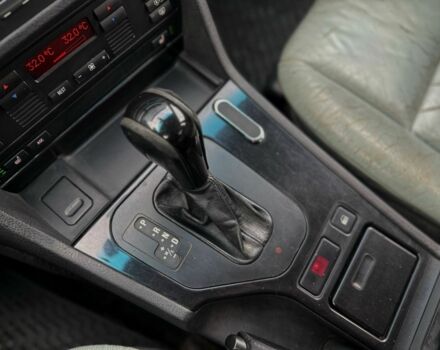 Серый БМВ 5 Серия, объемом двигателя 2 л и пробегом 247 тыс. км за 3600 $, фото 16 на Automoto.ua