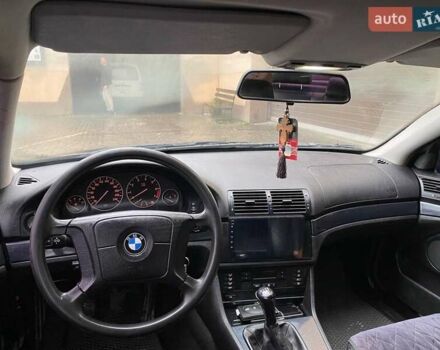 Серый БМВ 5 Серия, объемом двигателя 2.5 л и пробегом 500 тыс. км за 4600 $, фото 11 на Automoto.ua