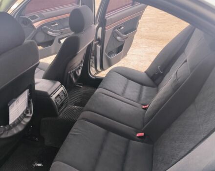 Серый БМВ 5 Серия, объемом двигателя 2.5 л и пробегом 279 тыс. км за 4400 $, фото 3 на Automoto.ua