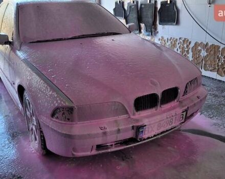 Серый БМВ 5 Серия, объемом двигателя 3 л и пробегом 312 тыс. км за 5600 $, фото 2 на Automoto.ua