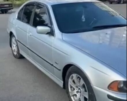 Серый БМВ 5 Серия, объемом двигателя 2 л и пробегом 330 тыс. км за 5500 $, фото 2 на Automoto.ua