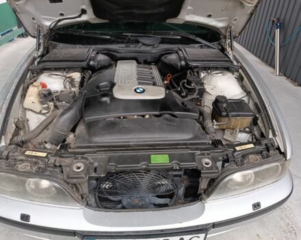 Сірий БМВ 5 Серія, об'ємом двигуна 2.9 л та пробігом 300 тис. км за 4200 $, фото 9 на Automoto.ua