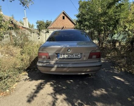 Серый БМВ 5 Серия, объемом двигателя 2.5 л и пробегом 400 тыс. км за 3650 $, фото 3 на Automoto.ua