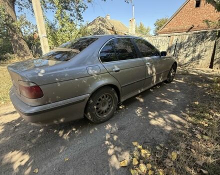 Серый БМВ 5 Серия, объемом двигателя 2.5 л и пробегом 400 тыс. км за 3650 $, фото 2 на Automoto.ua