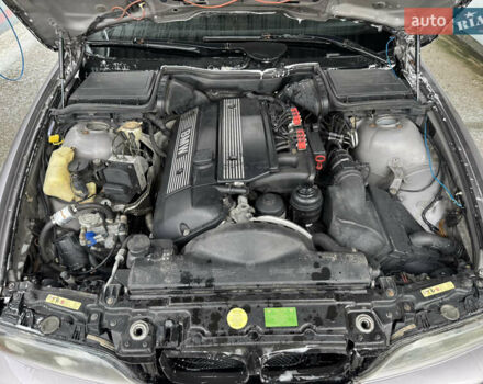 Сірий БМВ 5 Серія, об'ємом двигуна 2 л та пробігом 583 тис. км за 2999 $, фото 20 на Automoto.ua