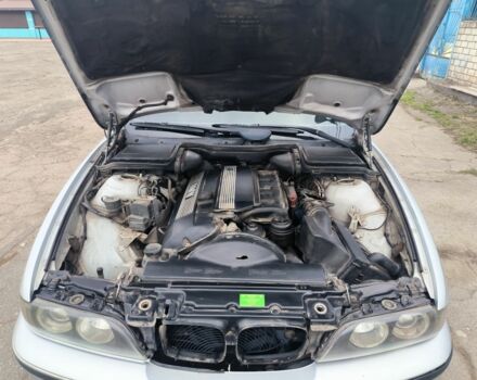 Серый БМВ 5 Серия, объемом двигателя 2.5 л и пробегом 279 тыс. км за 4400 $, фото 6 на Automoto.ua