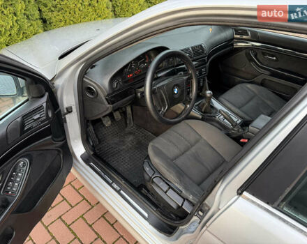 Серый БМВ 5 Серия, объемом двигателя 2.5 л и пробегом 436 тыс. км за 3350 $, фото 13 на Automoto.ua