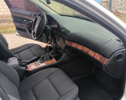 Серый БМВ 5 Серия, объемом двигателя 2.5 л и пробегом 279 тыс. км за 4400 $, фото 5 на Automoto.ua