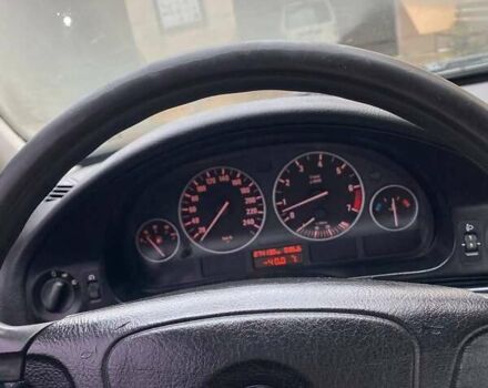 Серый БМВ 5 Серия, объемом двигателя 2.5 л и пробегом 500 тыс. км за 4600 $, фото 32 на Automoto.ua