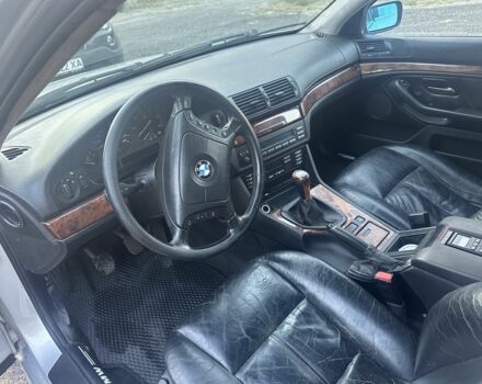 Серый БМВ 5 Серия, объемом двигателя 3 л и пробегом 356 тыс. км за 3800 $, фото 7 на Automoto.ua