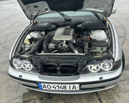 Серый БМВ 5 Серия, объемом двигателя 2.93 л и пробегом 350 тыс. км за 3800 $, фото 4 на Automoto.ua