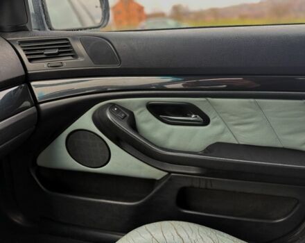 Серый БМВ 5 Серия, объемом двигателя 2 л и пробегом 247 тыс. км за 3600 $, фото 17 на Automoto.ua