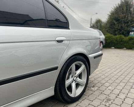 Серый БМВ 5 Серия, объемом двигателя 2.8 л и пробегом 400 тыс. км за 6700 $, фото 5 на Automoto.ua