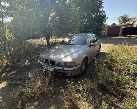 Серый БМВ 5 Серия, объемом двигателя 2.5 л и пробегом 400 тыс. км за 3650 $, фото 1 на Automoto.ua