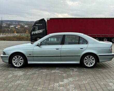 Серый БМВ 5 Серия, объемом двигателя 2 л и пробегом 247 тыс. км за 3600 $, фото 2 на Automoto.ua