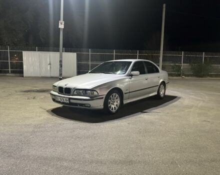 Серый БМВ 5 Серия, объемом двигателя 3 л и пробегом 356 тыс. км за 3800 $, фото 1 на Automoto.ua