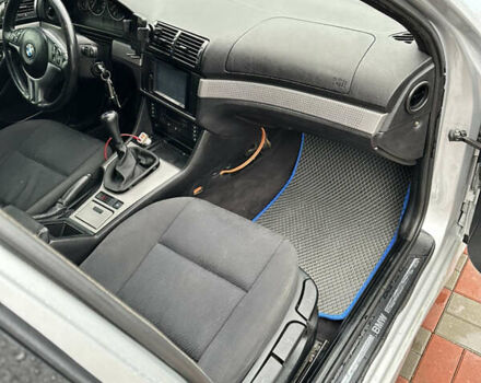 Серый БМВ 5 Серия, объемом двигателя 3 л и пробегом 380 тыс. км за 5000 $, фото 6 на Automoto.ua