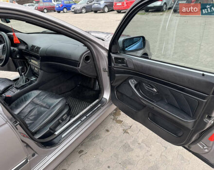 Сірий БМВ 5 Серія, об'ємом двигуна 2 л та пробігом 583 тис. км за 2999 $, фото 39 на Automoto.ua