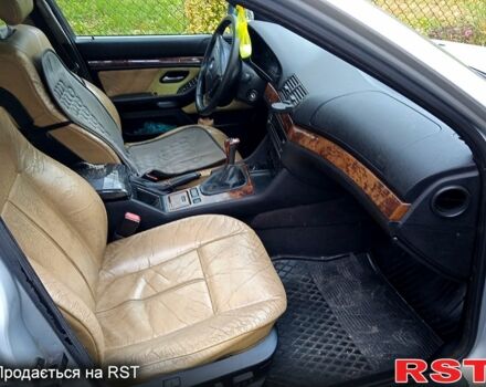 Серый БМВ 5 Серия, объемом двигателя 2 л и пробегом 260 тыс. км за 3700 $, фото 10 на Automoto.ua